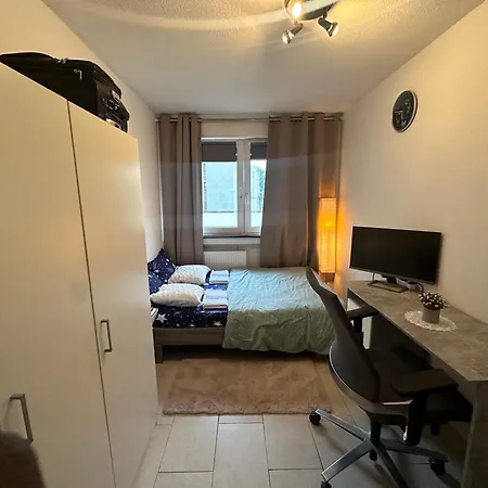 Modernes Und Stilvolles Zimmer Mit Grosser Terrasse Neben Dem Bahnhof Gießen Eksteriør billede